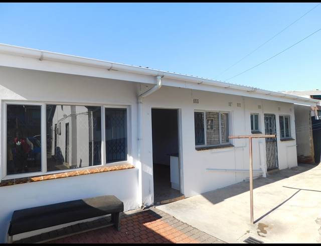 3 BEDROOM APARTMENT TO LET IN BAYVIEW